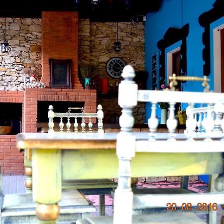 Bed and Breakfast Resedinta Rotundu Butuceny Esterno foto